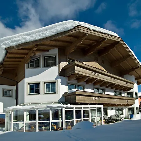 Familie Grundner Апартаменты Леоганг